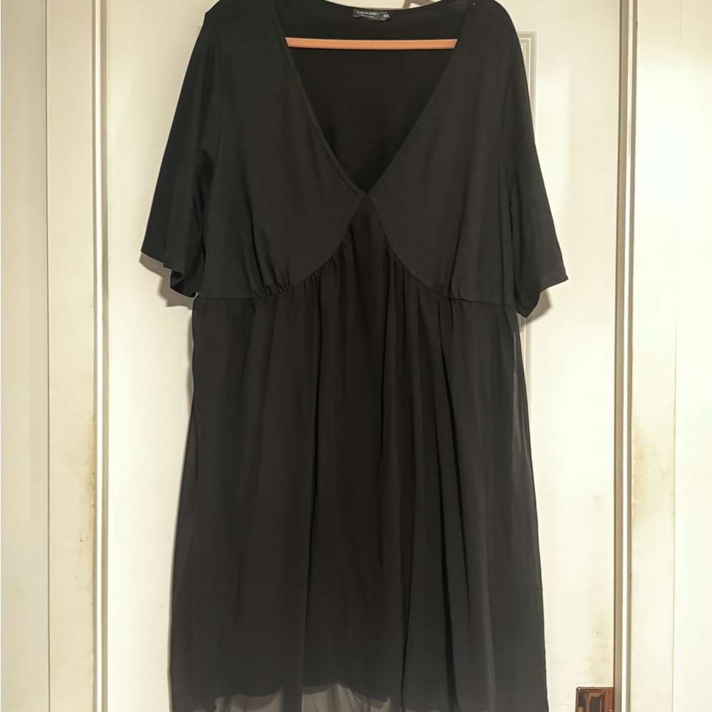 SHEIN Elegant Black V-Neck Dress